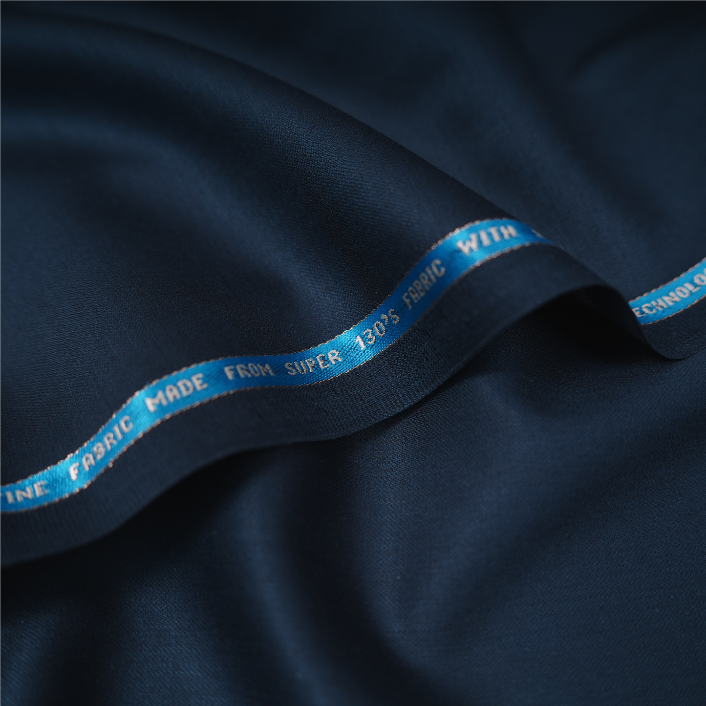 Raymond Lexican Merino Wool 130 Unstitched Suiting Fabric (Dark Navy Blue)