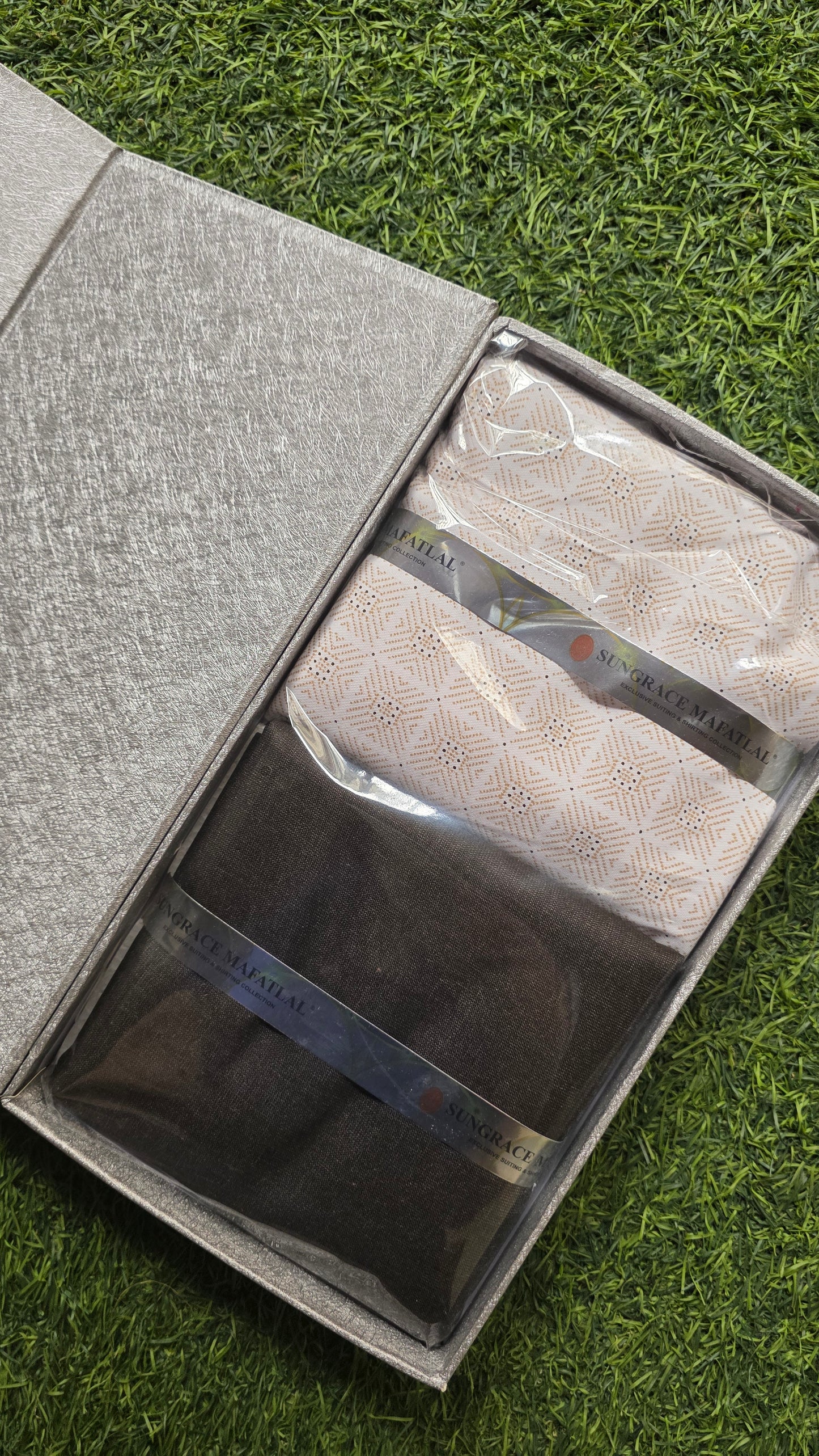 Sungrace Mafatlal Premium Gift Pack of Unstitched Shirt & Trouser Fabrics